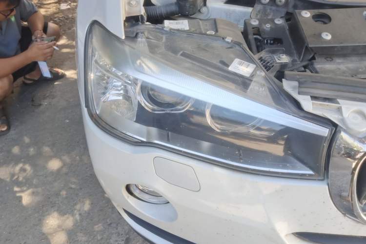 Used BMW X3 2014 xDrive20i Leading Model Right Front Headlight