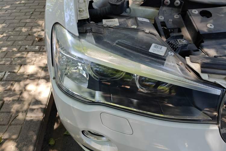 Used BMW X3 2014 xDrive20i X Design Package Right Front Headlight
