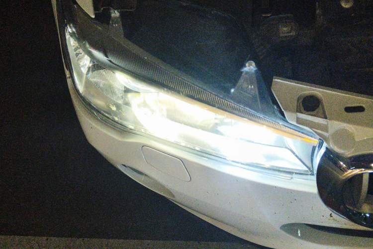 Used BMW X3 2014 xDrive20i X Design Package Right Front Headlight