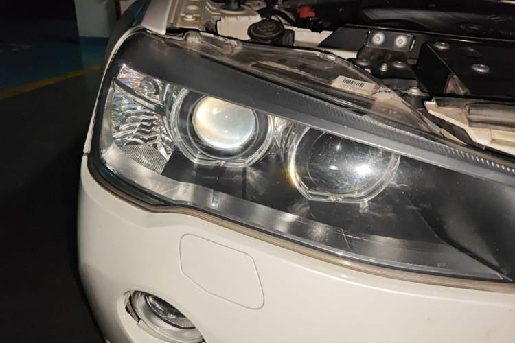 Used BMW X3 2014 xDrive28i Leading Model Right Front Headlight