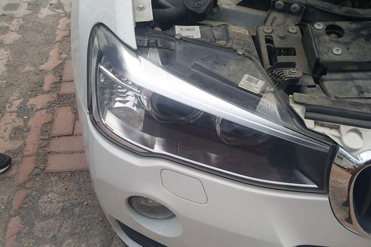 Used BMW X3 2014 xDrive20i Leading Model Right Front Headlight