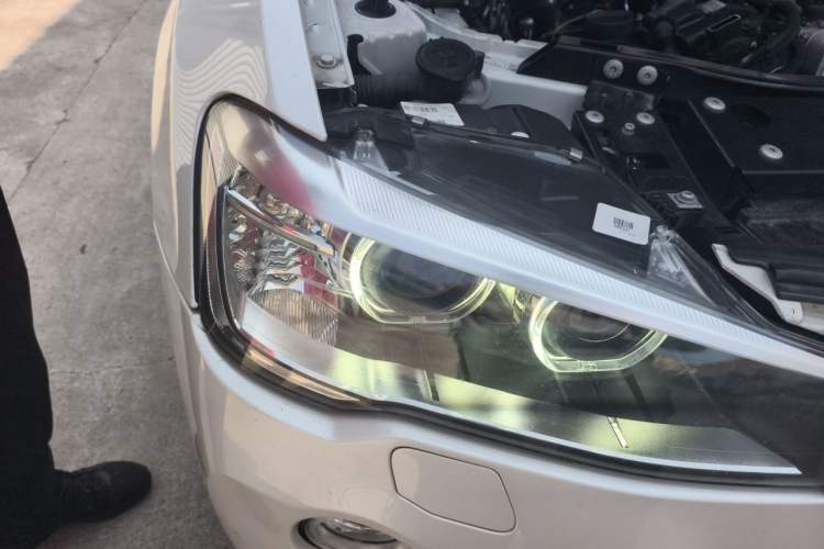 Used BMW X3 2014 xDrive28i Leading Model Right Front Headlight