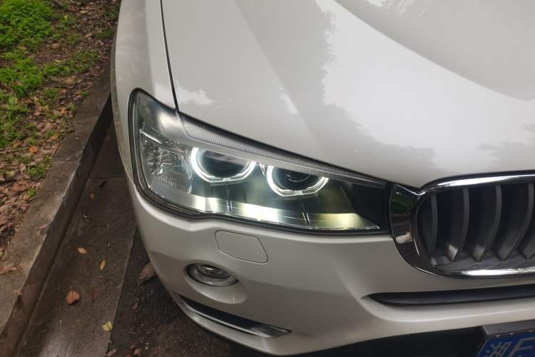 Used BMW X3 2014 xDrive20i Leading Model Right Front Headlight