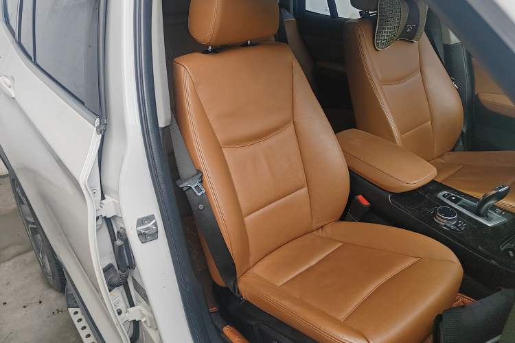 Used BMW X3 2014 xDrive20i X Design Package Right Front Seat