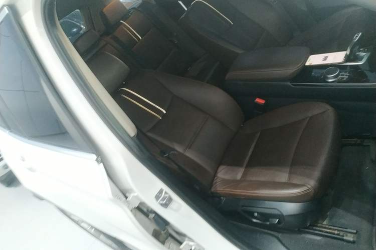 Used BMW X3 2014 xDrive20i X Design Package Right Front Seat