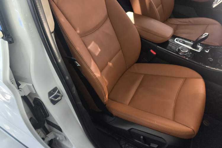 Used BMW X3 2014 xDrive20i X Design Package Right Front Seat