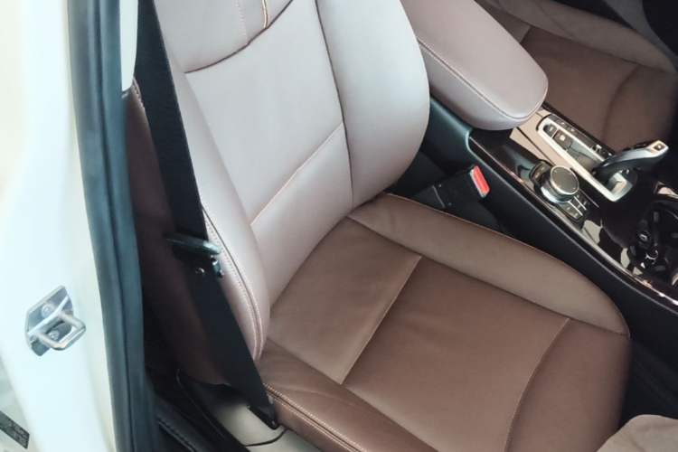 Used BMW X3 2014 xDrive20i X Design Package Right Front Seat