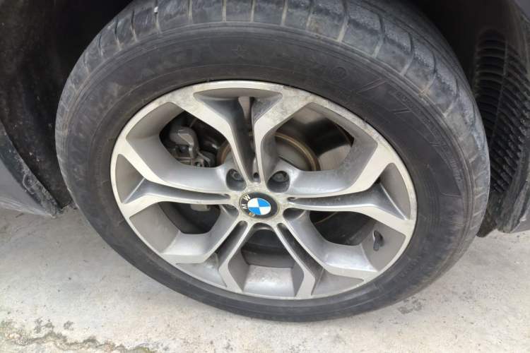 Used BMW X3 2014 xDrive20i X Design Package Right Front Wheel Hub