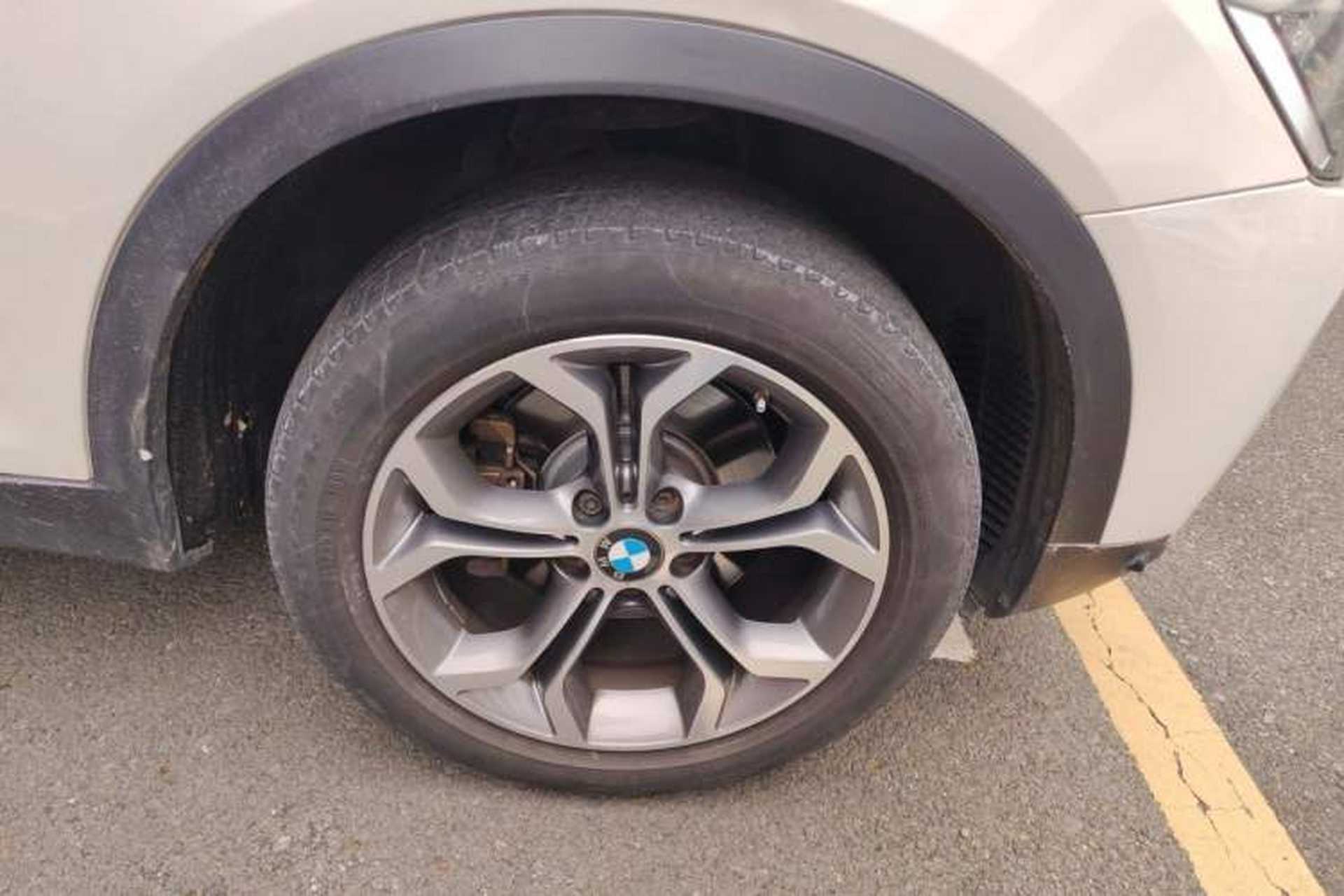 Used BMW X3 2014 xDrive20i X Design Package Right Front Wheel Hub