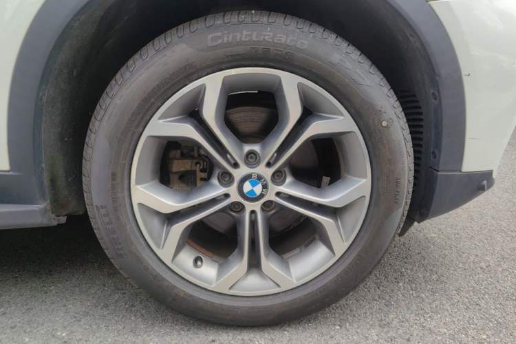 Used BMW X3 2014 xDrive20i X Design Package Right Front Wheel Hub