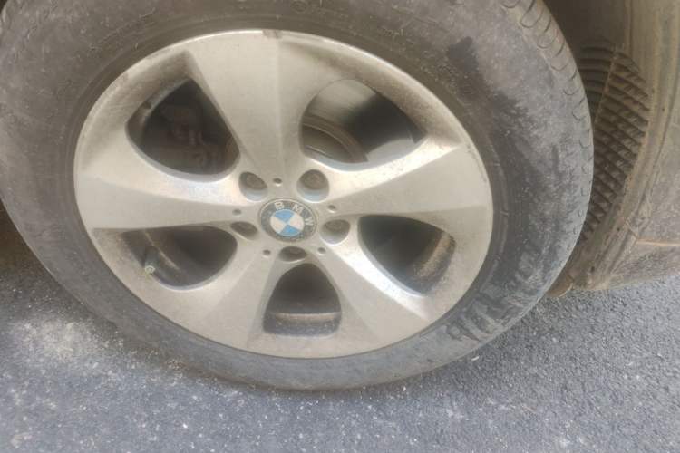Used BMW X3 2014 xDrive20i Leading Model Right Front Wheel Hub