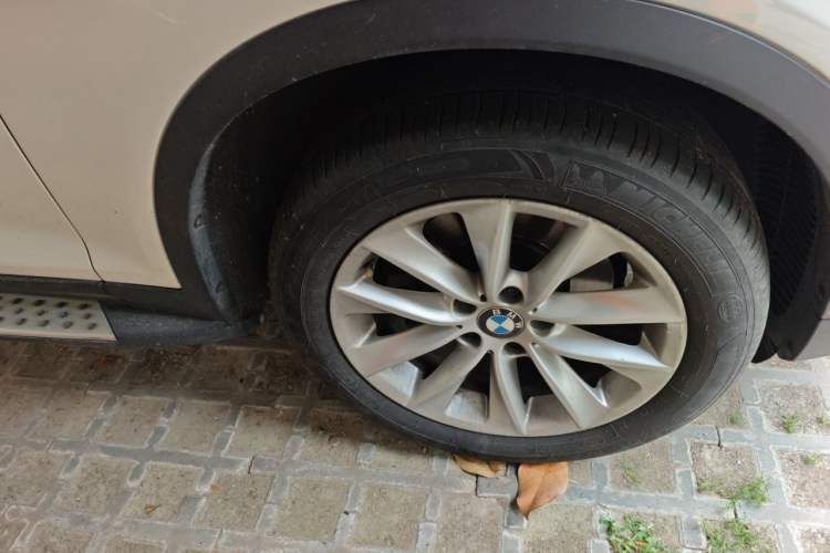 Used BMW X3 2014 xDrive28i Leading Model Right Front Wheel Hub