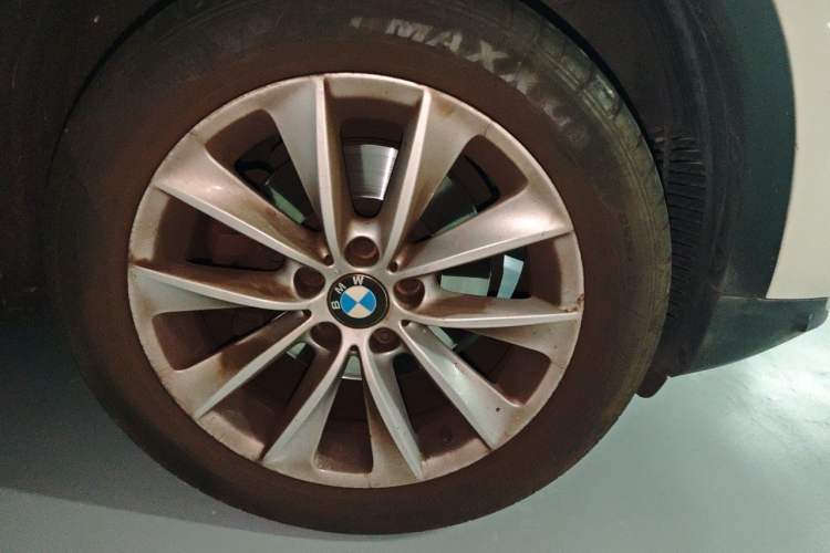 Used BMW X3 2014 xDrive20i X Design Package Right Front Wheel Hub