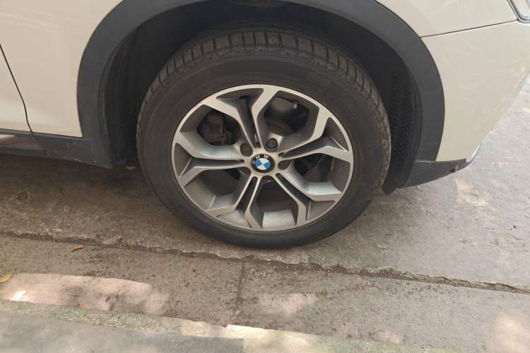 Used BMW X3 2014 xDrive20i X Design Package Right Front Wheel Hub