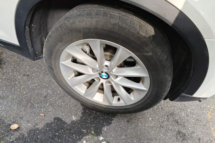 Used BMW X3 2014 xDrive28i Leading Model Right Front Wheel Hub