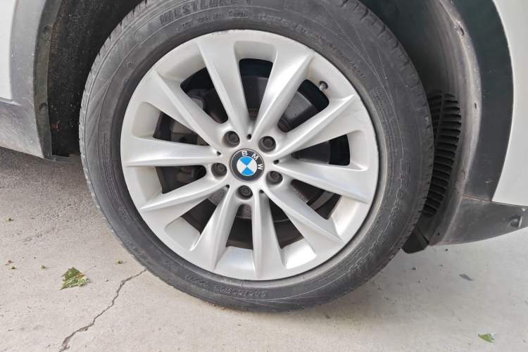 Used BMW X3 2014 xDrive20i X Design Package Right Front Wheel Hub