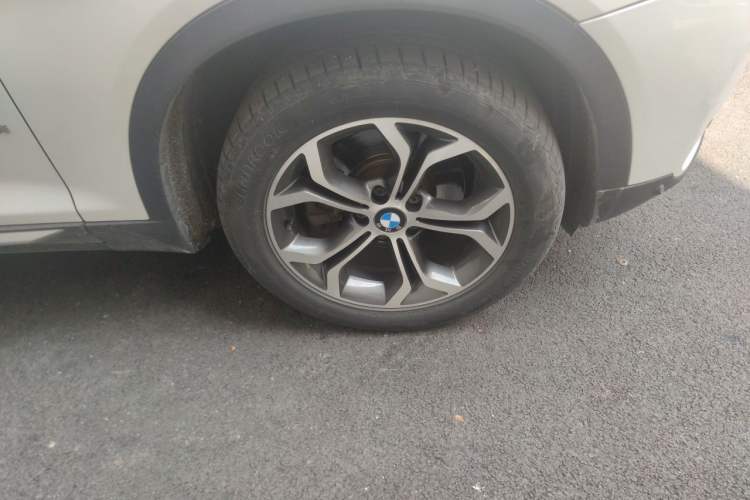 Used BMW X3 2014 xDrive20i X Design Package Right Front Wheel Hub