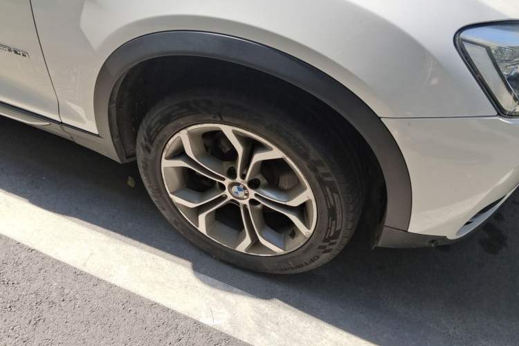 Used BMW X3 2014 xDrive20i X Design Package Right Front Wheel Hub