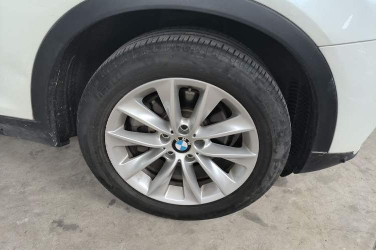 Used BMW X3 2014 xDrive28i Leading Model Right Front Wheel Hub