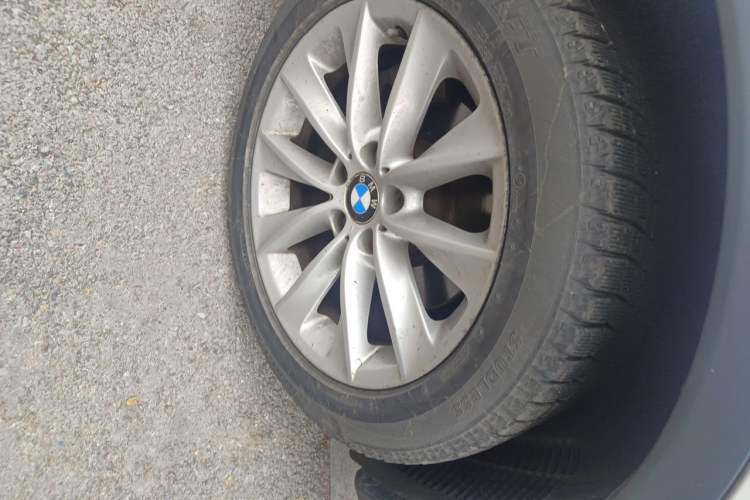Used BMW X3 2014 xDrive20i X Design Package Right Front Wheel Hub