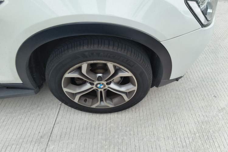 Used BMW X3 2014 xDrive20i X Design Package Right Front Wheel Hub