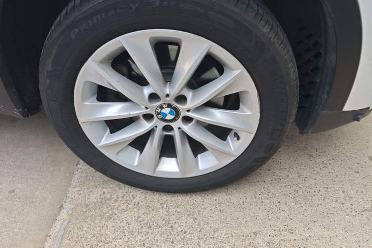 Used BMW X3 2014 xDrive28i Leading Model Right Front Wheel Hub