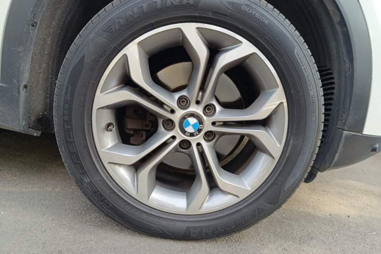 Used BMW X3 2014 xDrive20i X Design Package Right Front Wheel Hub