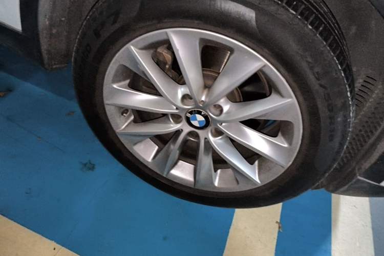 Used BMW X3 2014 xDrive20i X Design Package Right Front Wheel Hub