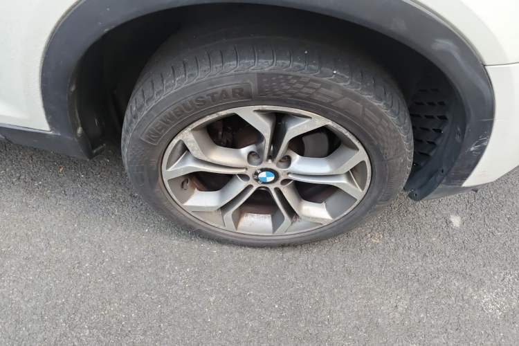 Used BMW X3 2014 xDrive20i X Design Package Right Front Wheel Hub