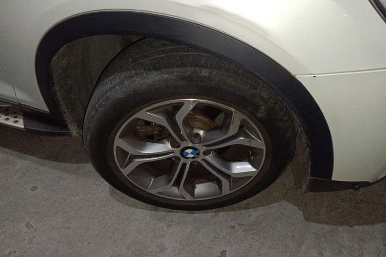 Used BMW X3 2014 xDrive20i X Design Package Right Front Wheel Hub