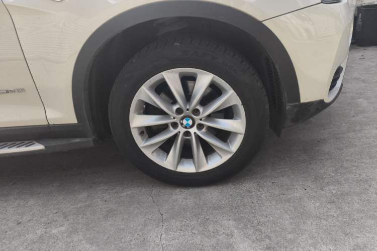 Used BMW X3 2014 xDrive28i Leading Model Right Front Wheel Hub