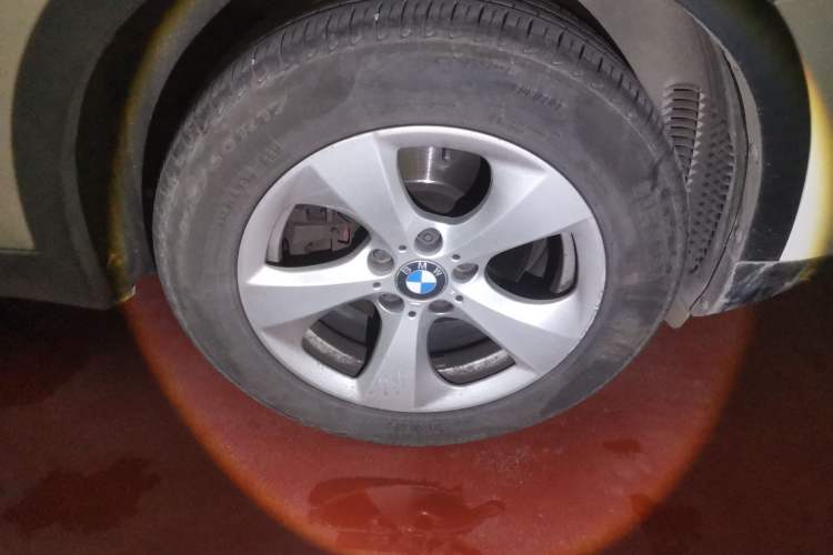 Used BMW X3 2014 xDrive20i Leading Model Right Front Wheel Hub