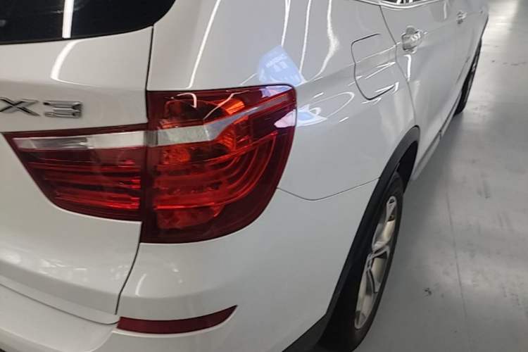 Used BMW X3 2014 xDrive20i X Design Package Right Rear Taillight