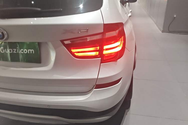 Used BMW X3 2014 xDrive20i X Design Package Right Rear Taillight