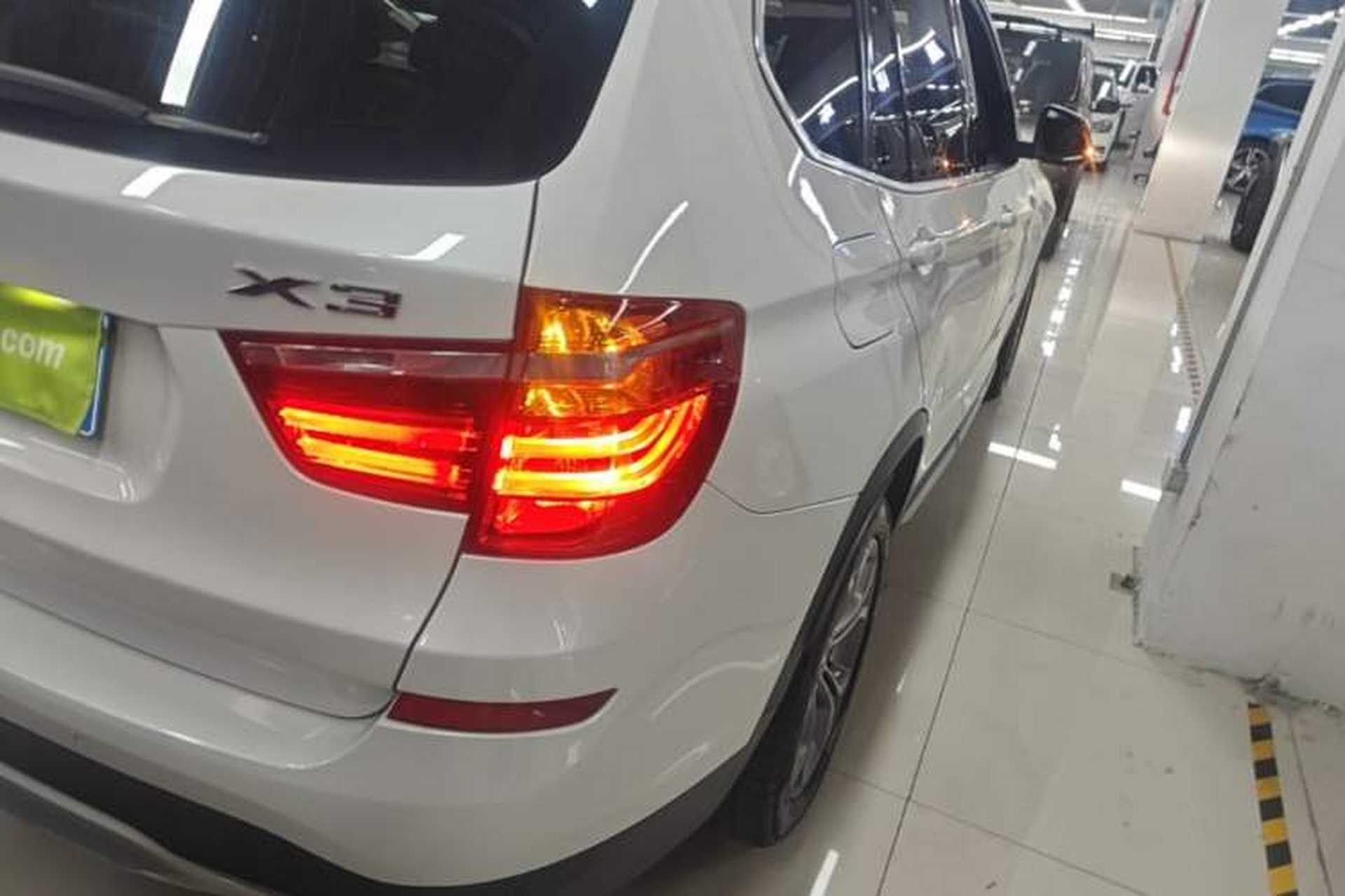 Used BMW X3 2014 xDrive20i X Design Package Right Rear Taillight