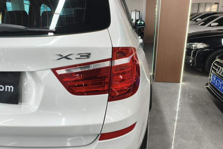 Used BMW X3 2014 xDrive20i Leading Model Right Rear Taillight