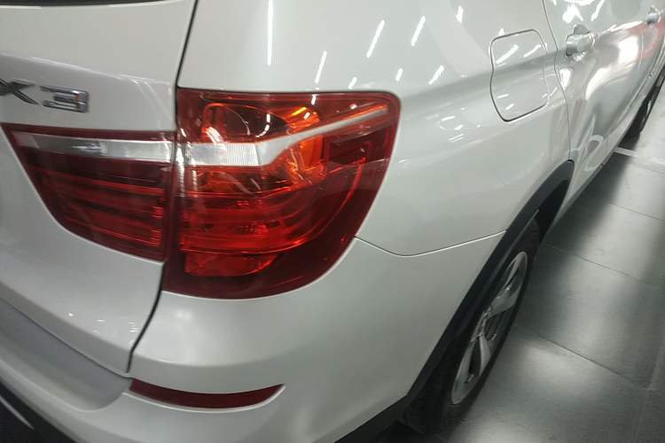 Used BMW X3 2014 xDrive20i Leading Model Right Rear Taillight