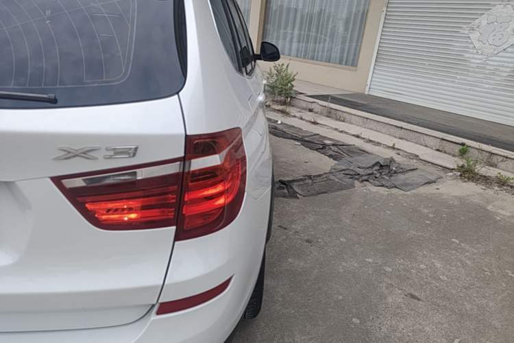 Used BMW X3 2014 xDrive20i X Design Package Right Rear Taillight