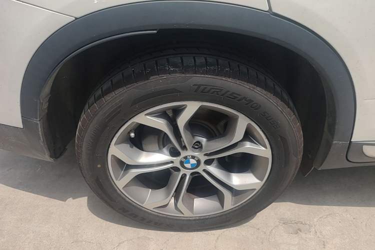 Used BMW X3 2014 xDrive20i X Design Package Right Rear Wheel Hub