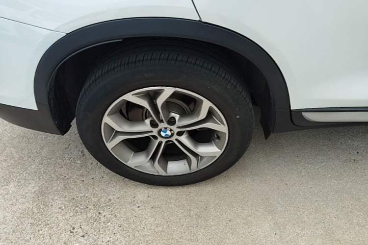 Used BMW X3 2014 xDrive20i X Design Package Right Rear Wheel Hub