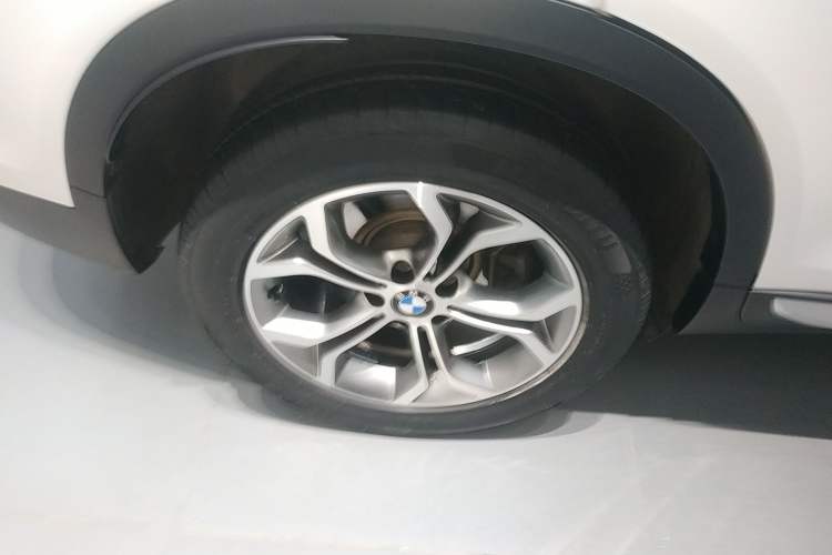 Used BMW X3 2014 xDrive20i X Design Package Right Rear Wheel Hub