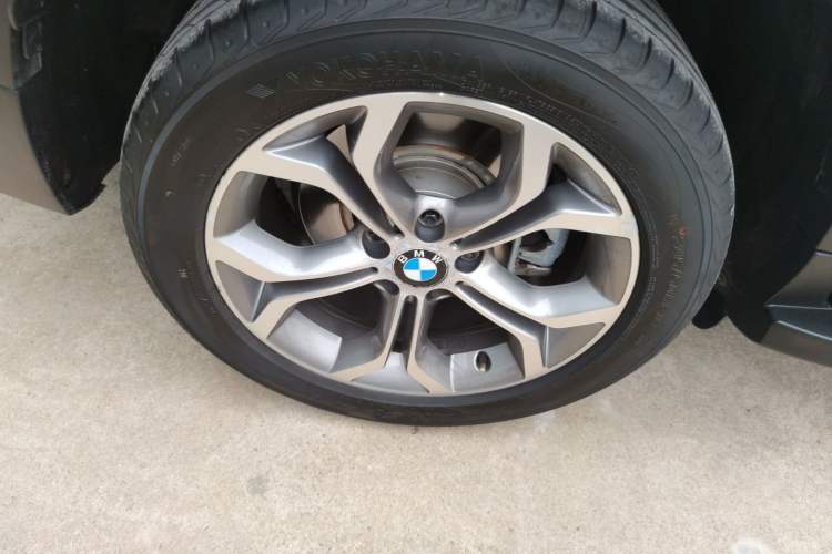 Used BMW X3 2014 xDrive20i X Design Package Right Rear Wheel Hub