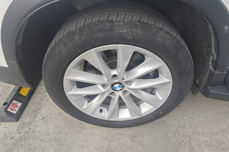 Used BMW X3 2014 xDrive20i X Design Package Right Rear Wheel Hub