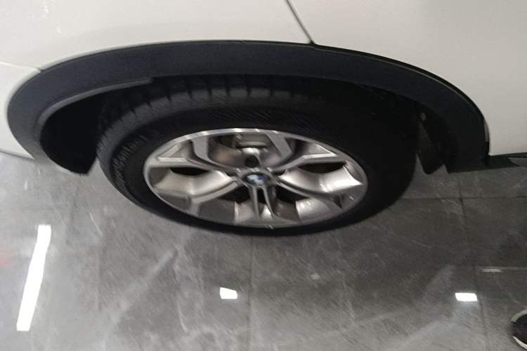 Used BMW X3 2014 xDrive20i X Design Package Right Rear Wheel Hub