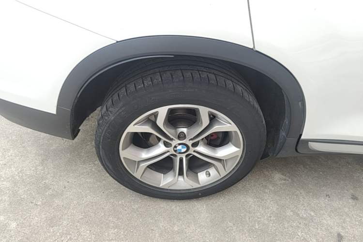 Used BMW X3 2014 xDrive20i X Design Package Right Rear Wheel Hub