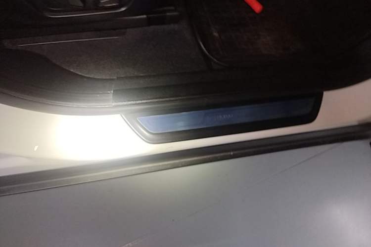 Used BMW X3 2014 xDrive20i X Design Package Right Side Sill