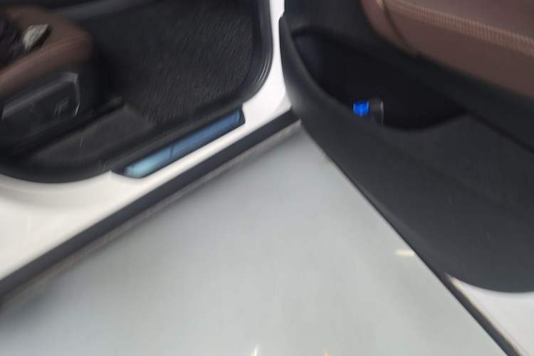 Used BMW X3 2014 xDrive20i X Design Package Right Side Sill