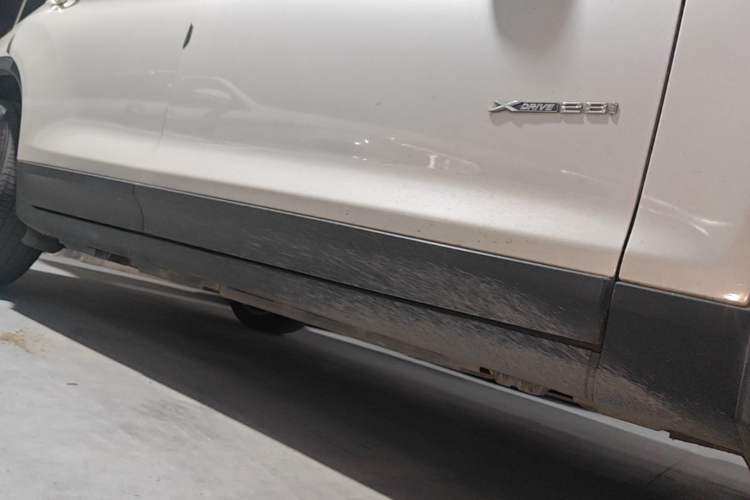 Used BMW X3 2014 xDrive28i Leading Model Right Side Sill