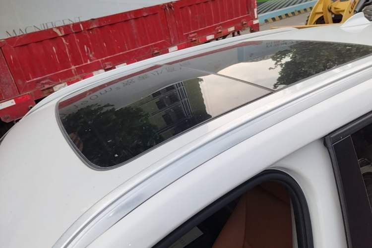 Used BMW X3 2014 xDrive28i Leading Model Roof