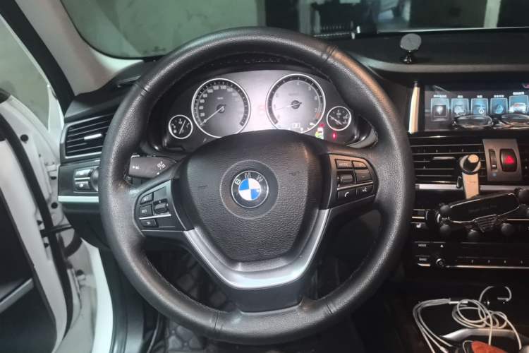 Used BMW X3 2014 xDrive20i X Design Package Steering Wheel